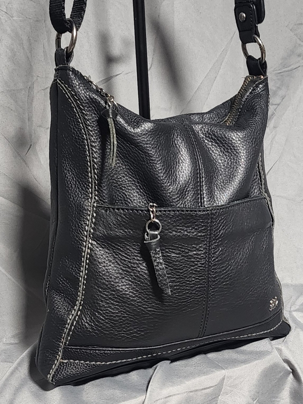The Sak Lucia Black Pebbled Leather Crossbody Bag Shoulderbag Purse